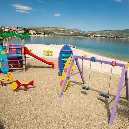 Maribela Apartments Trogir Exterior foto